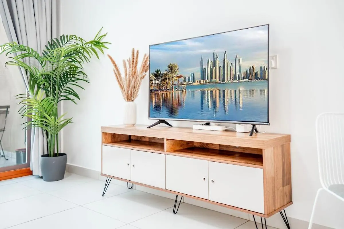 Beautiful Palm Studio With A Wow View Dubai